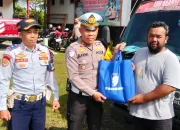 Satlantas Polres Seruyan Bagikan Paket Sembako